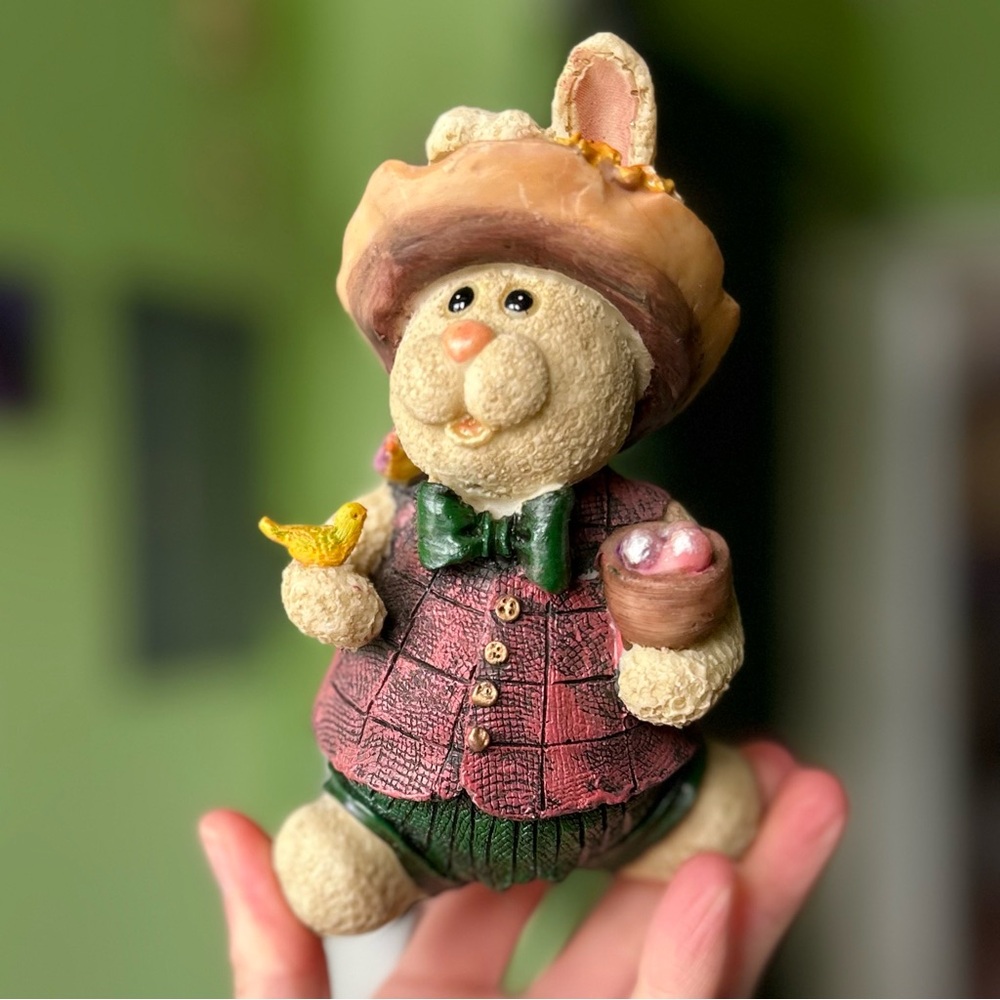 VTG Charming Cottagecore Bunny Rabbit Easter Egg Basket Figurine Decor Accent - Picture 3 of 11